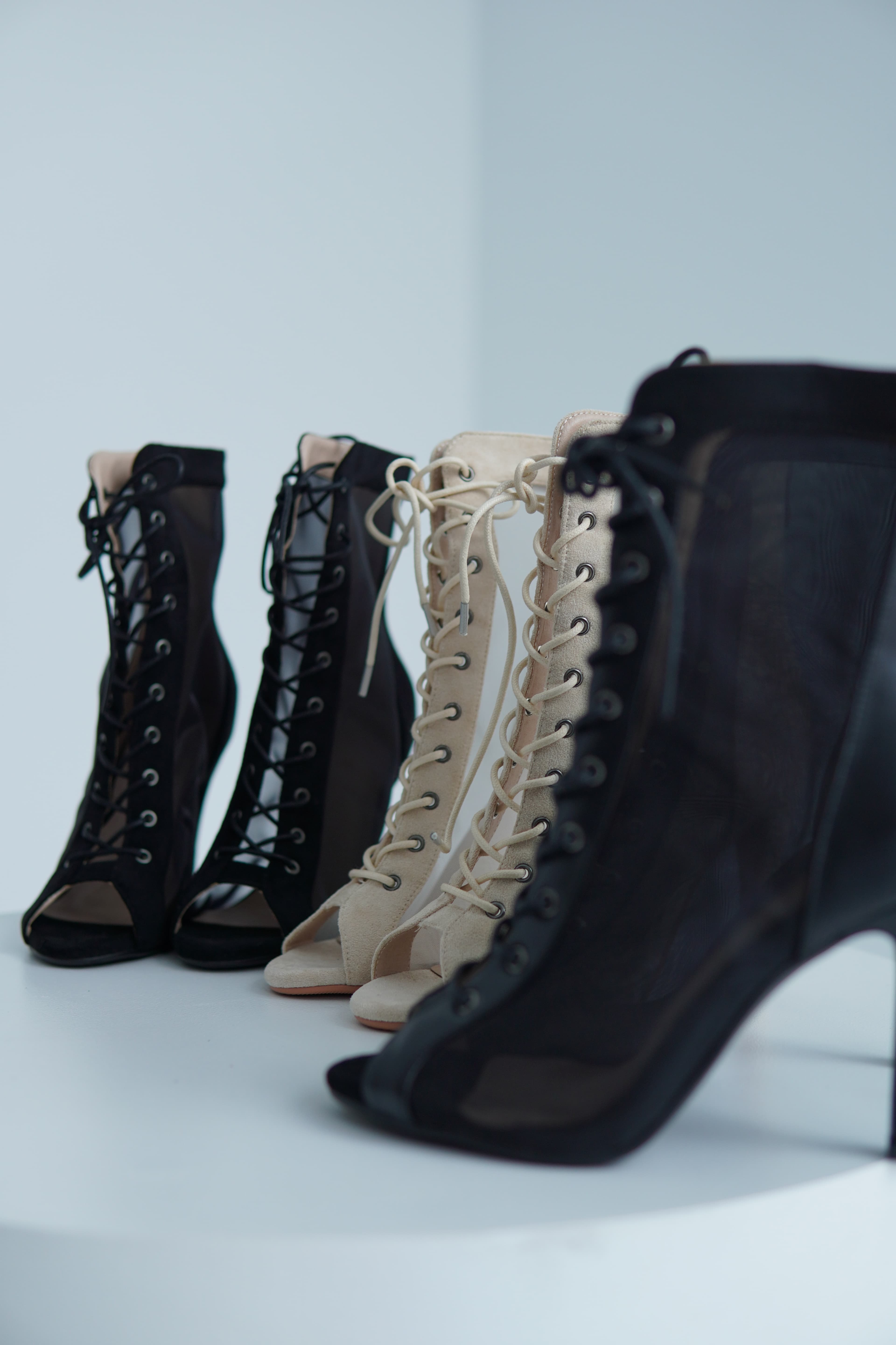 ELEGANCE HEELS